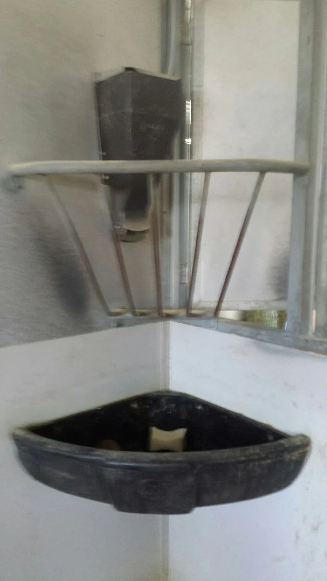 iFEED For Inside Stall Installation