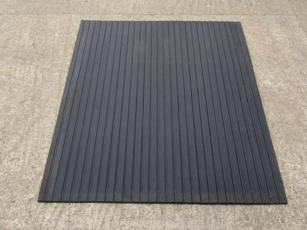 Deluxe Rubber Stable Mat