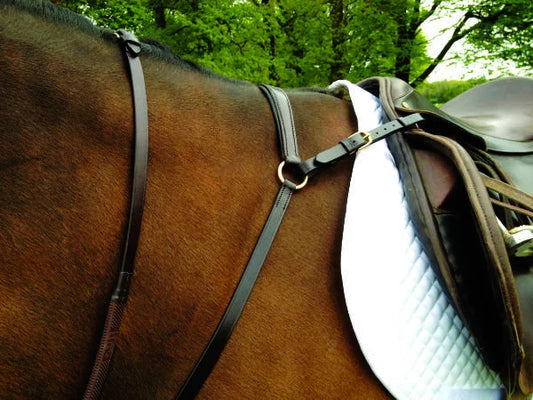 Hunting Breast Plate Martingale FG (Brass)